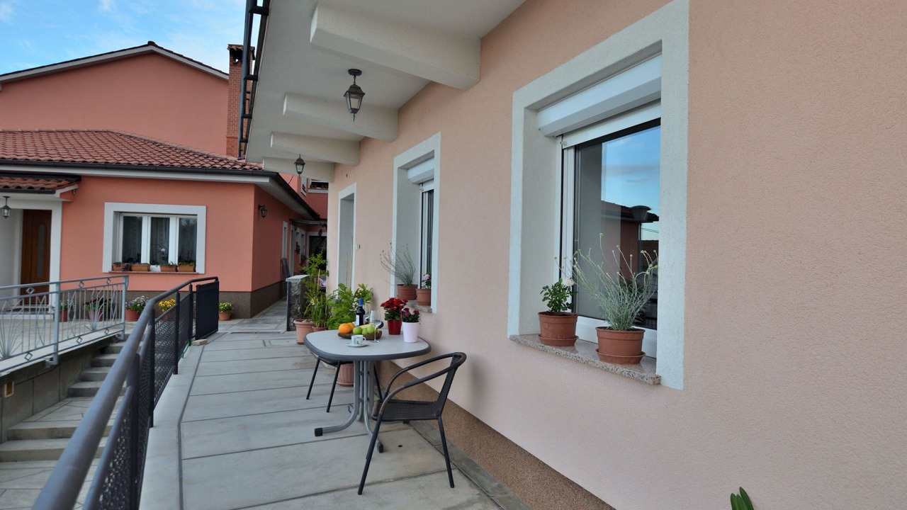 Photo of Patio Balcony in Bregi