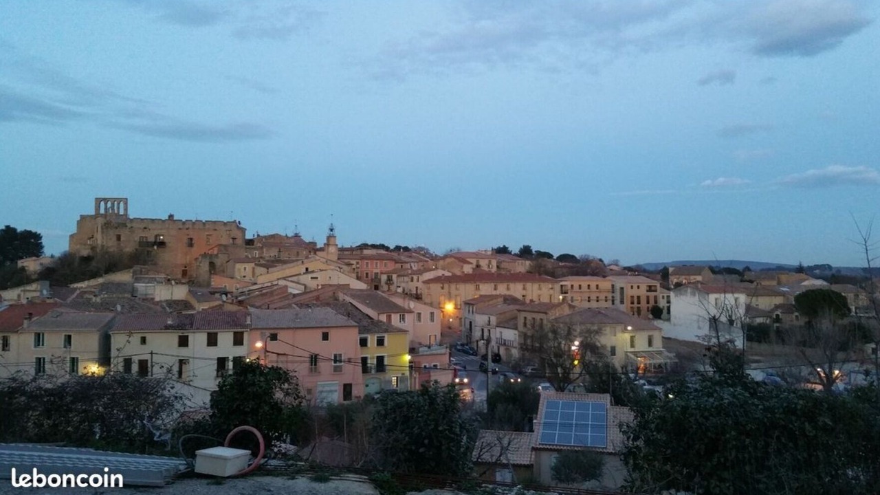 Photo of Buildings in Montbazin