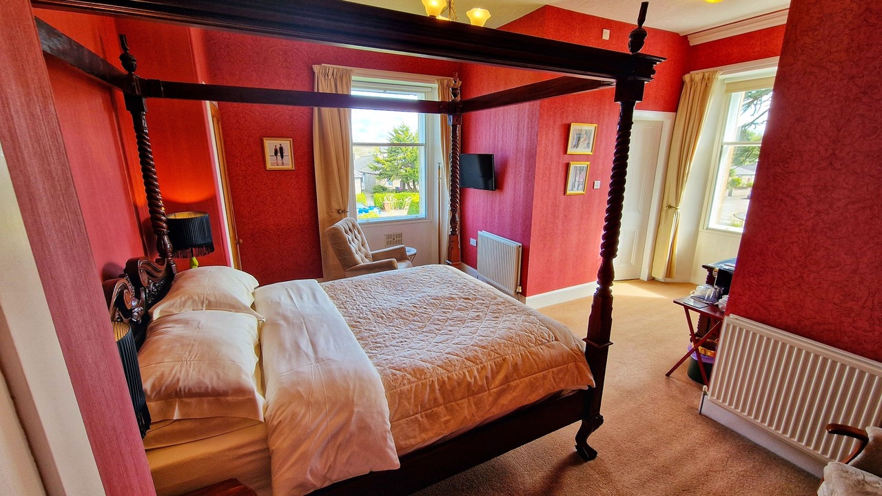 Photo of Bedroom in Elgin