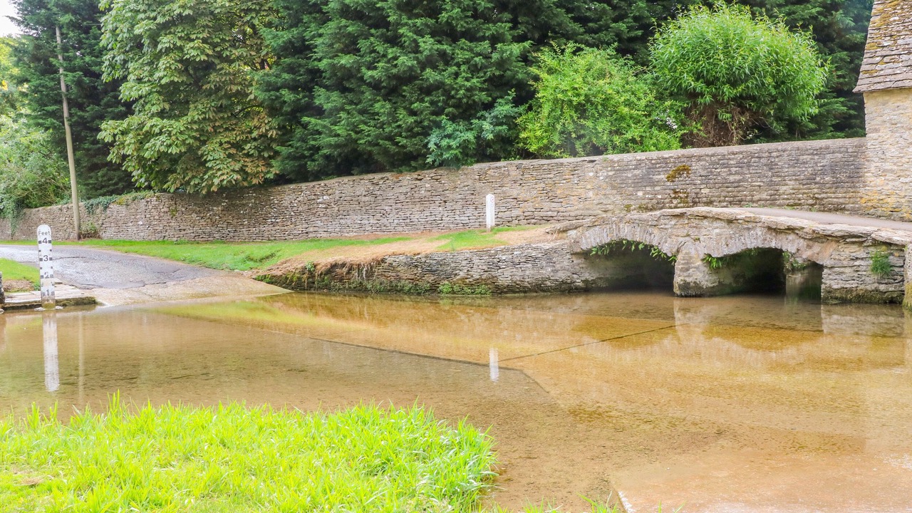 Photo of Others in Burford