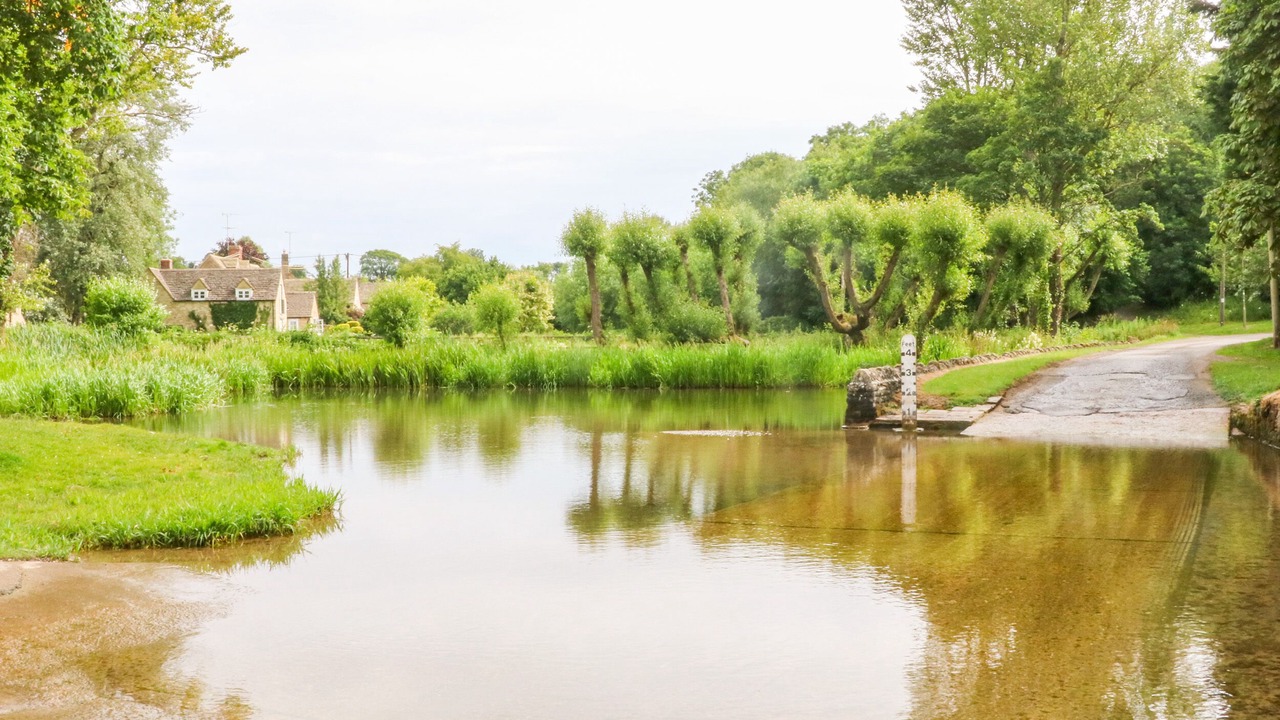 Photo of Others in Burford