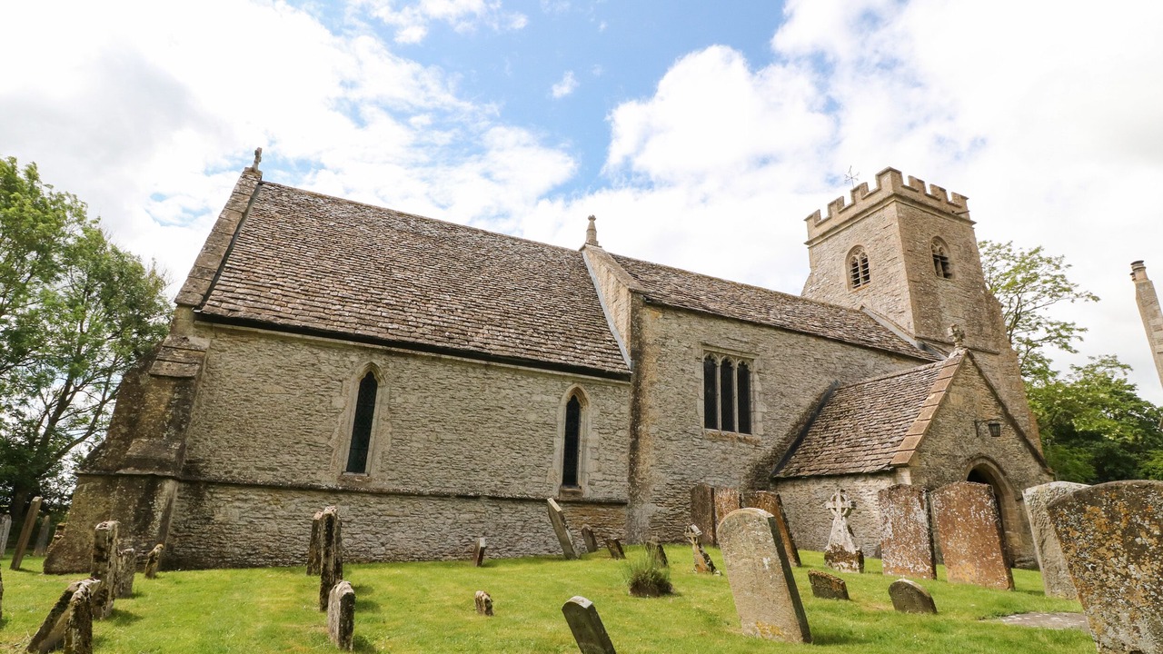 Photo of Others in Burford