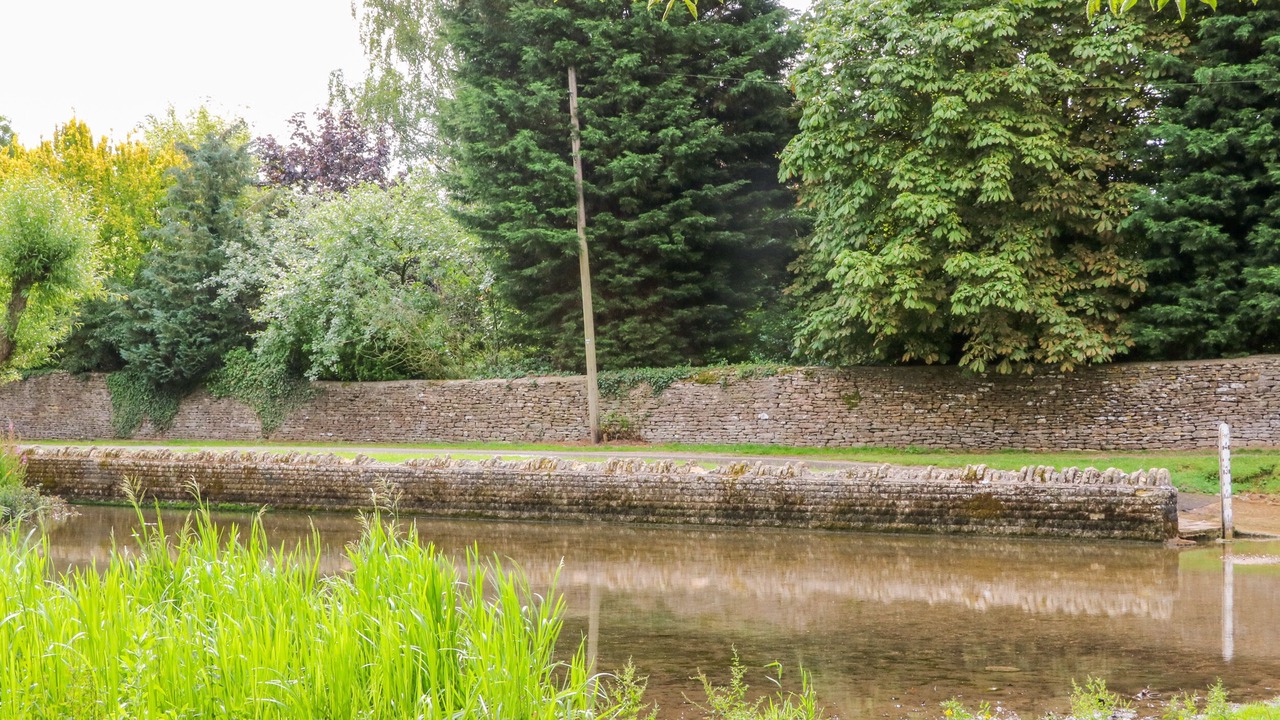 Photo of Others in Burford