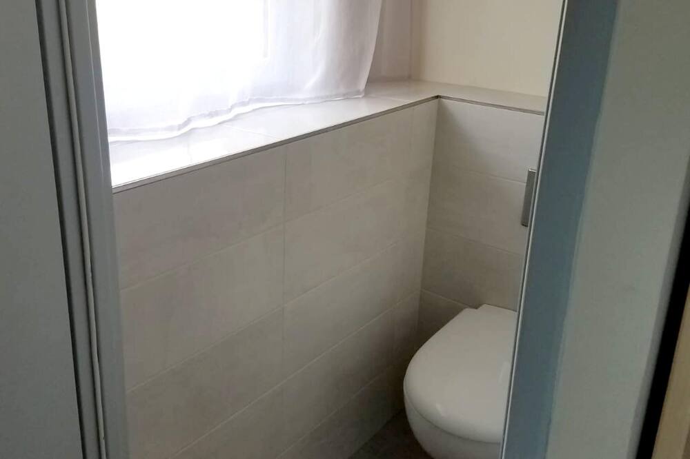 Photo of Bathroom in Montricoux