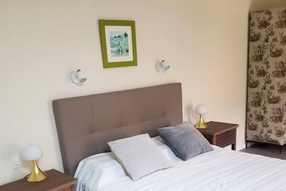 Photo of Bedroom in Montricoux