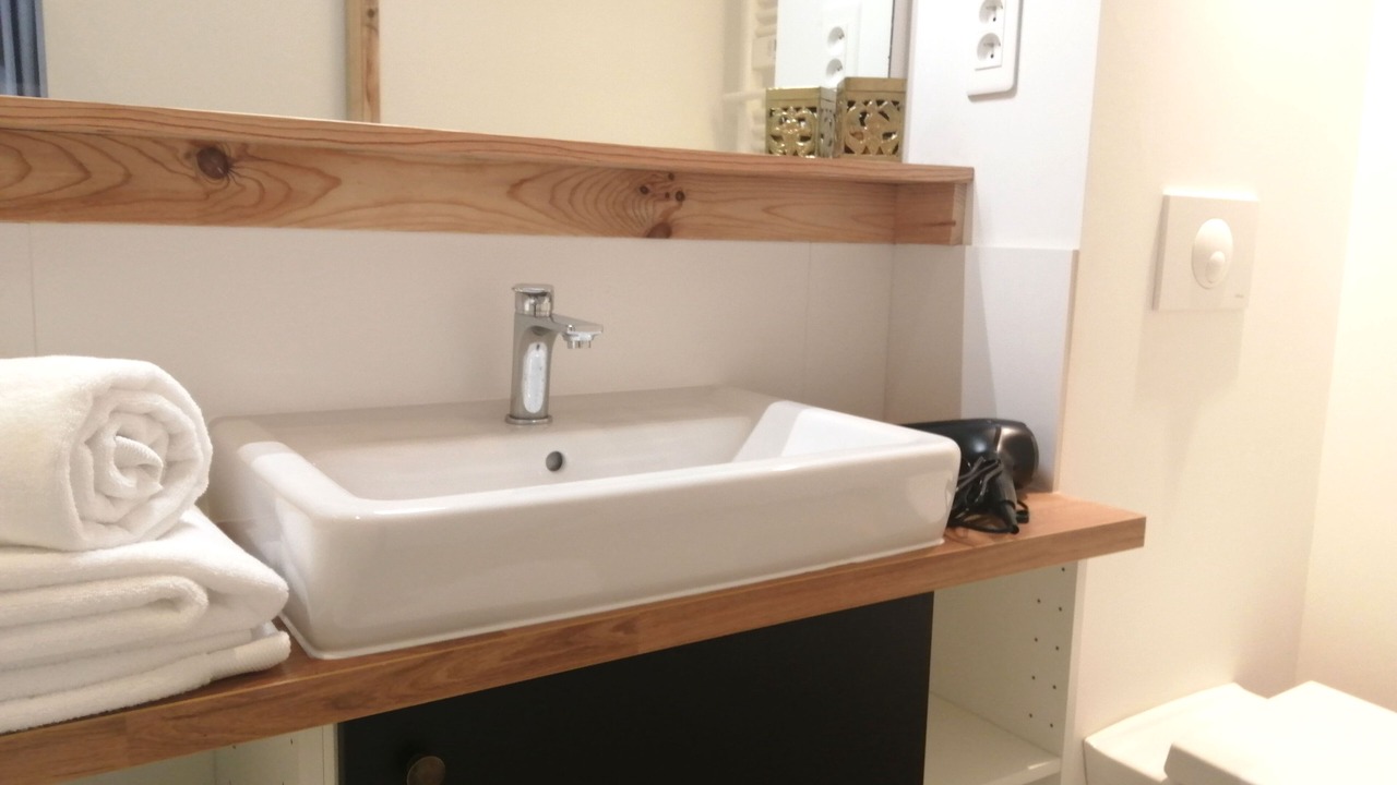 Photo of Bathroom in Clamart