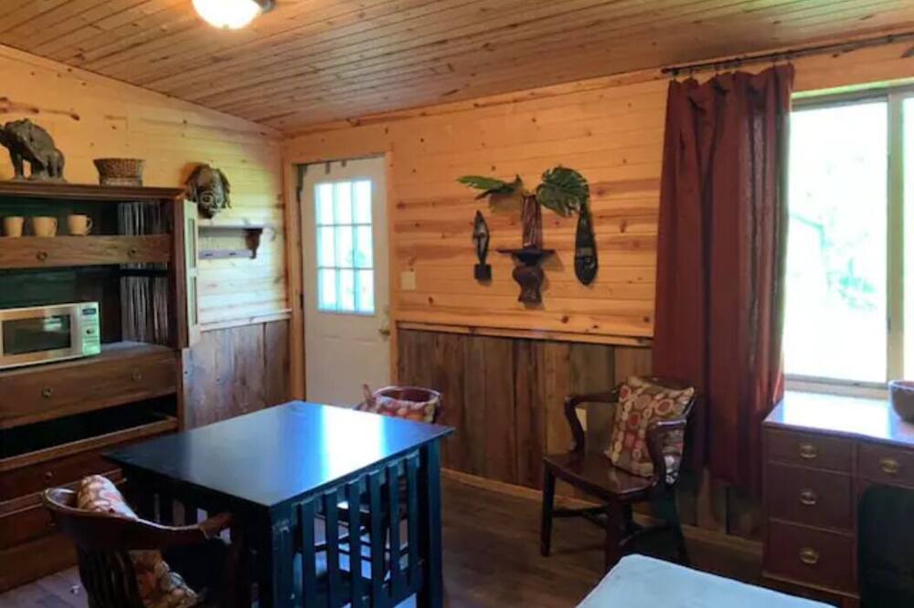 Photo of Bedroom in Steelville
