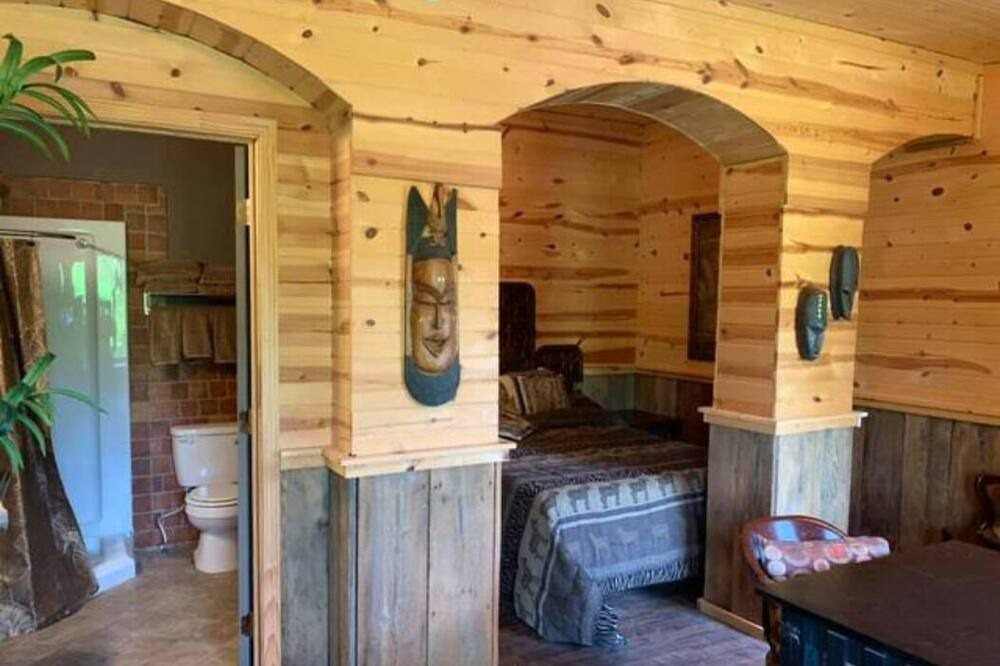 Photo of Bedroom in Steelville