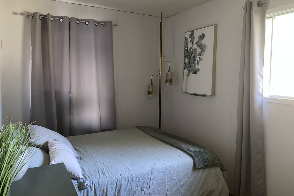 Photo of Bedroom in North Algona Wilberforce