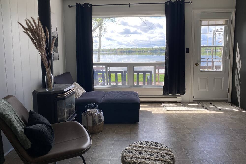 Photo of Bedroom in North Algona Wilberforce