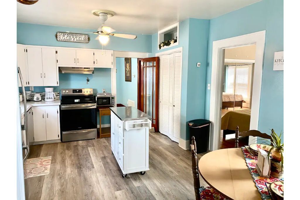 Photo of Kitchen in Sayles Blvd. Area