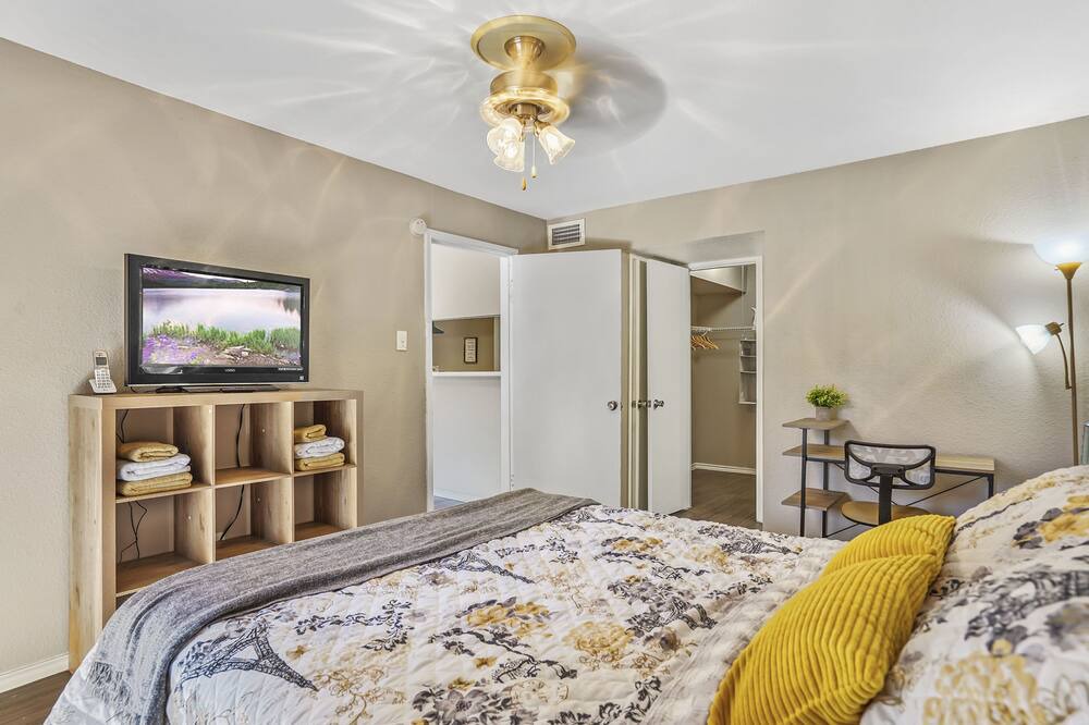 Photo of Bedroom in East Riverside - Oltorf