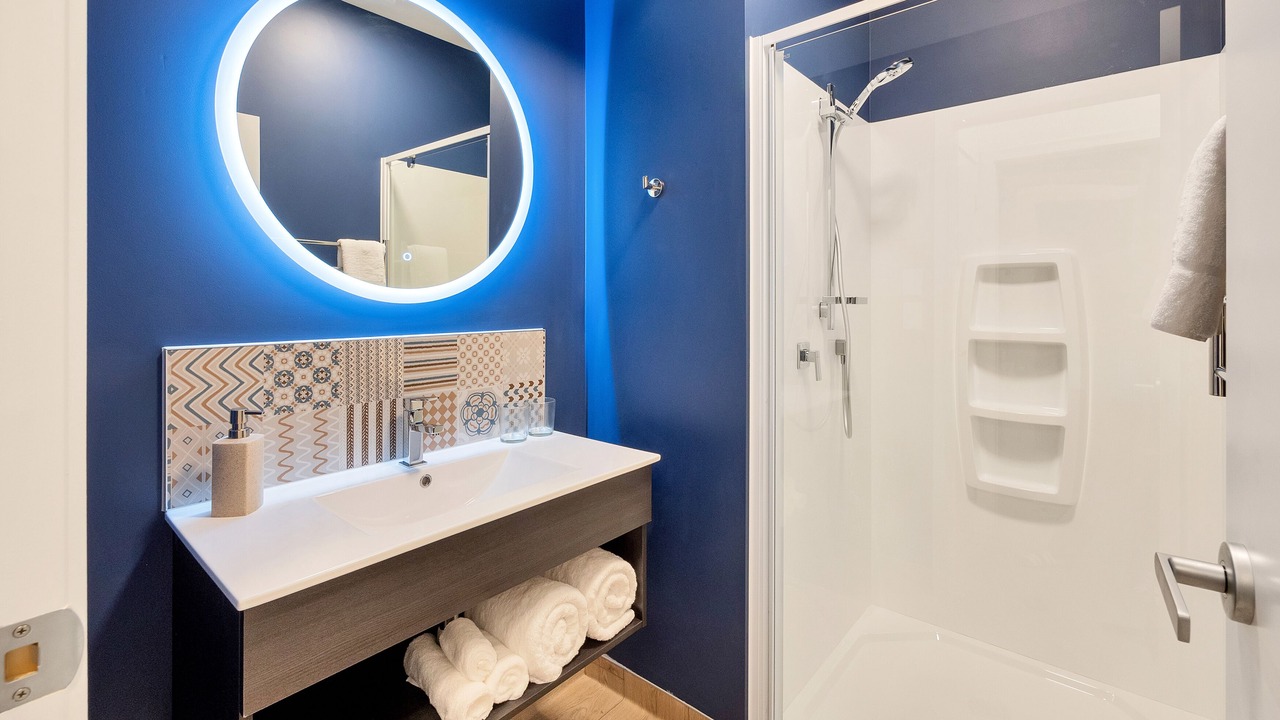 Photo of Bathroom in Avondale