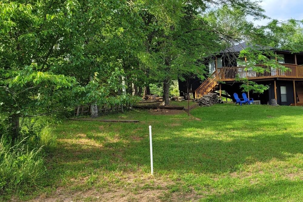 Photo of Outdoor in Jones Mills