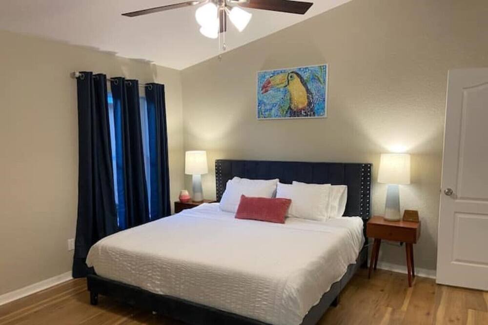 Photo of Bedroom in Silver Creek