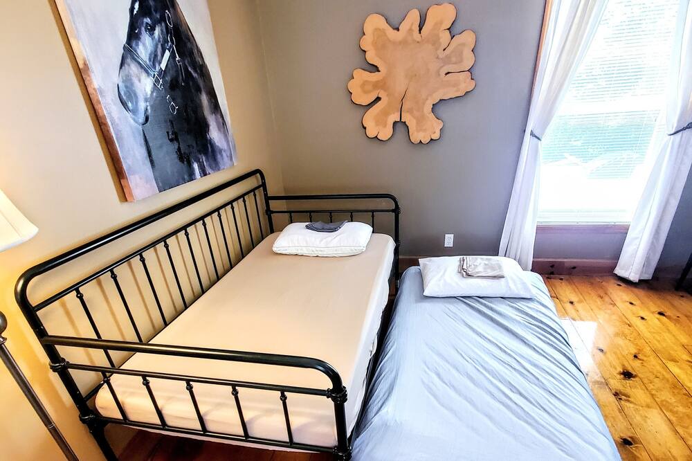 Photo of Bedroom in Barnhart