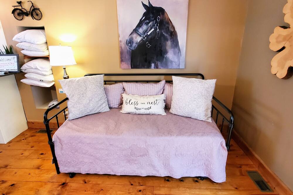 Photo of Livingroom in Barnhart