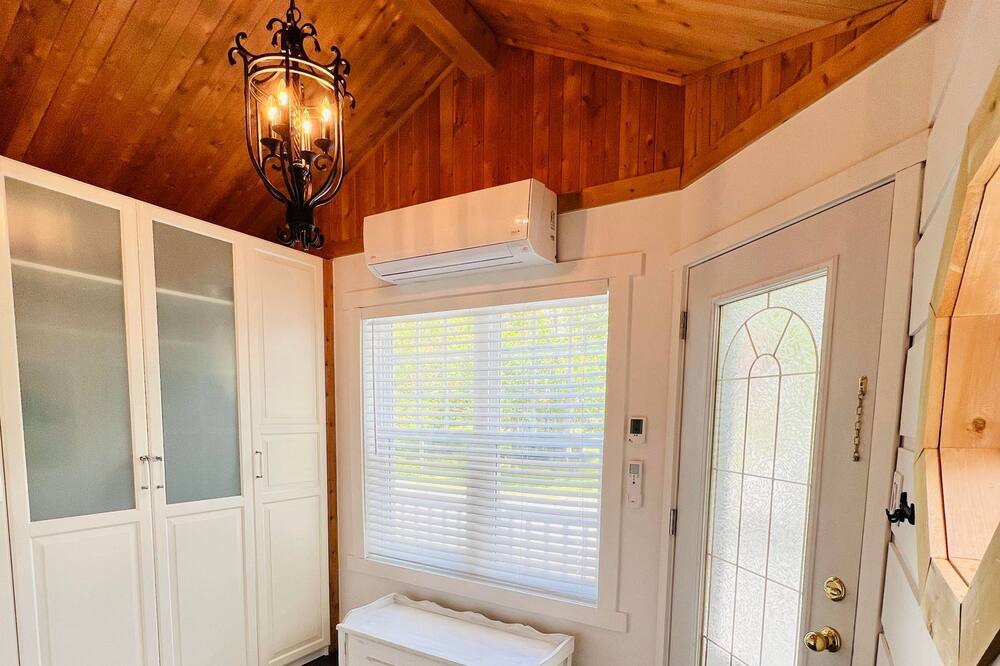 Photo of Bedroom in Weedon