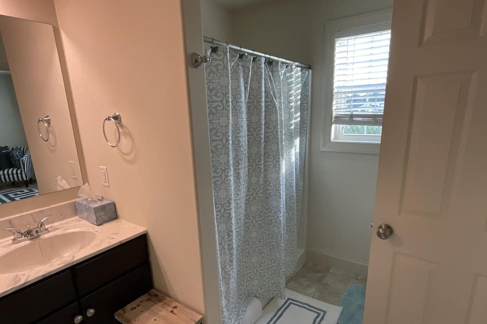 Photo of Bathroom in Mechanicsburg