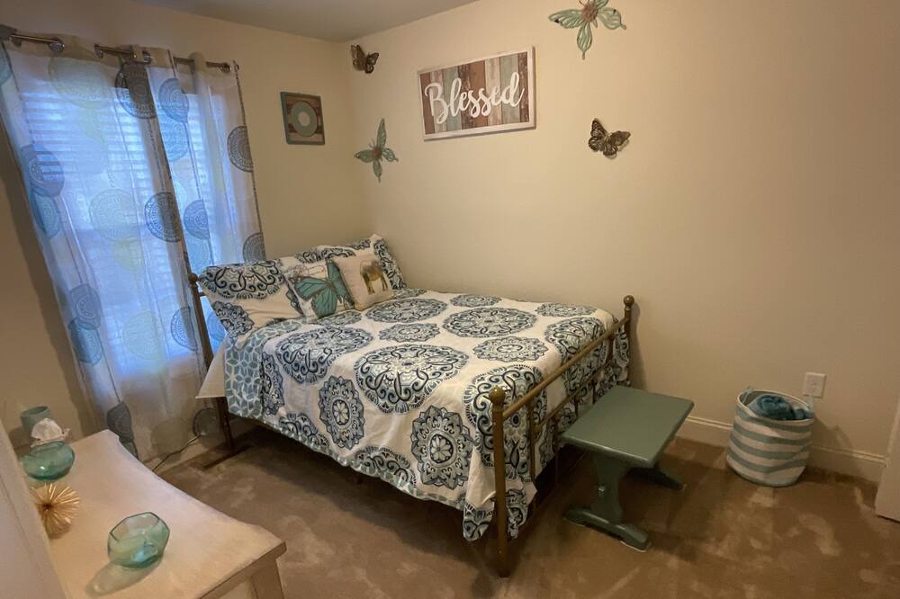 Photo of Bedroom in Mechanicsburg