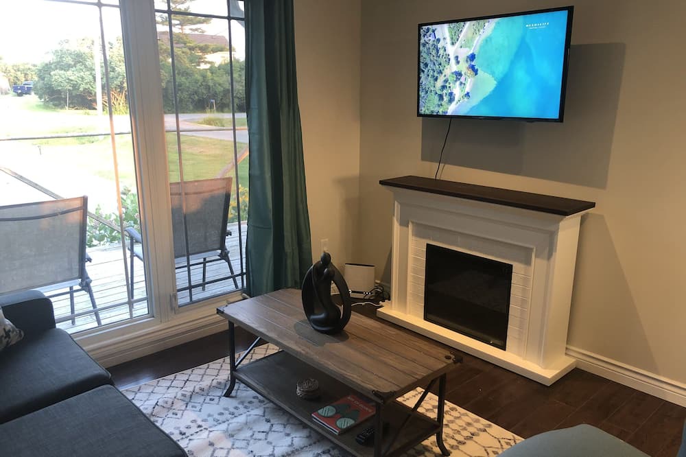 Photo of Livingroom in Carrying Place