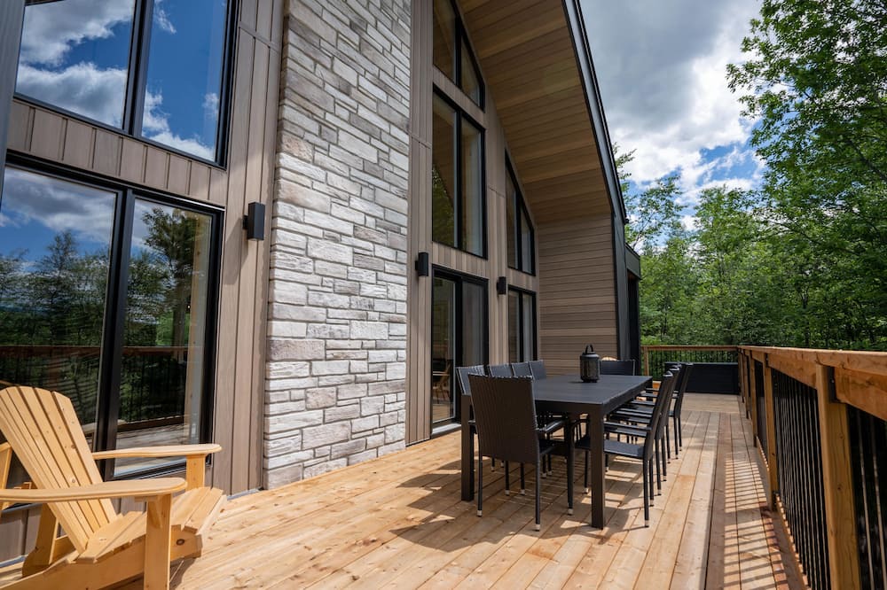 Photo of Patio Balcony in Mansonville