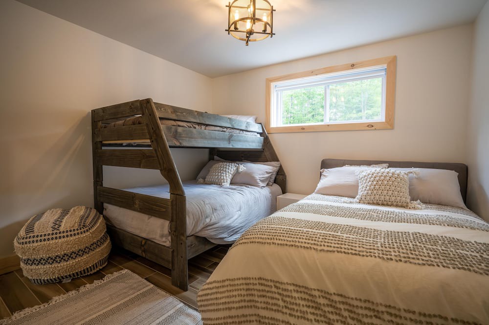 Photo of Bedroom in Mansonville