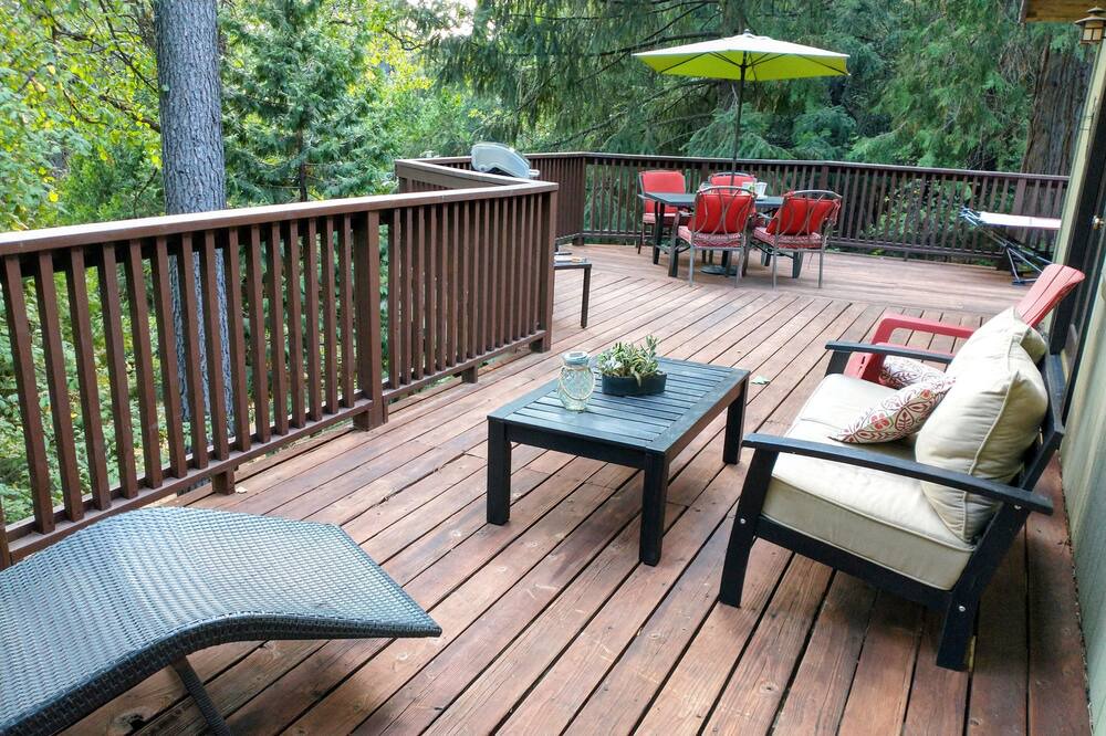 Photo of Patio Balcony in Apple Hill