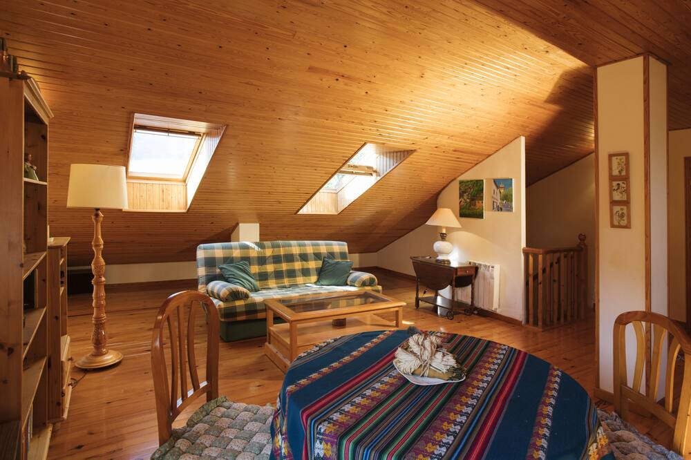 Photo of Livingroom in Queixans