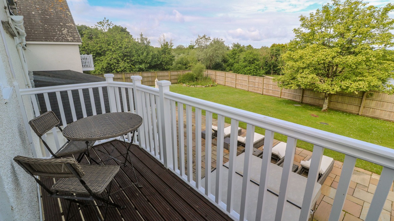 Photo of Patio Balcony in St Wenn