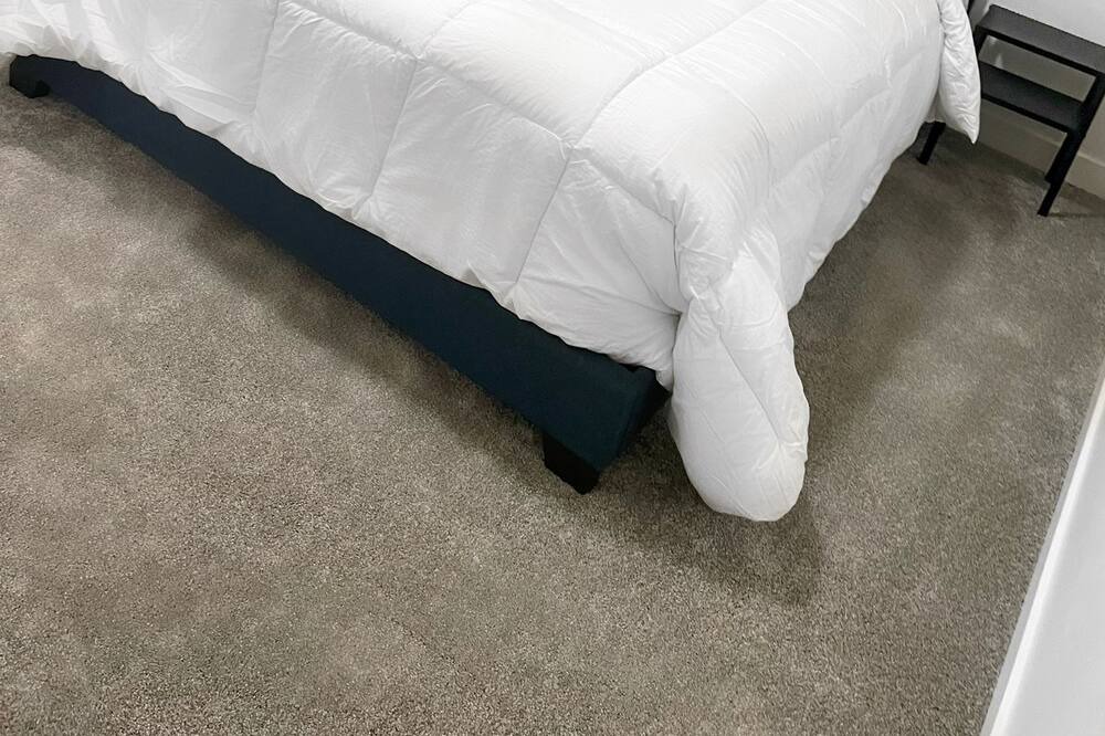 Photo of Bedroom in Saratoga Springs