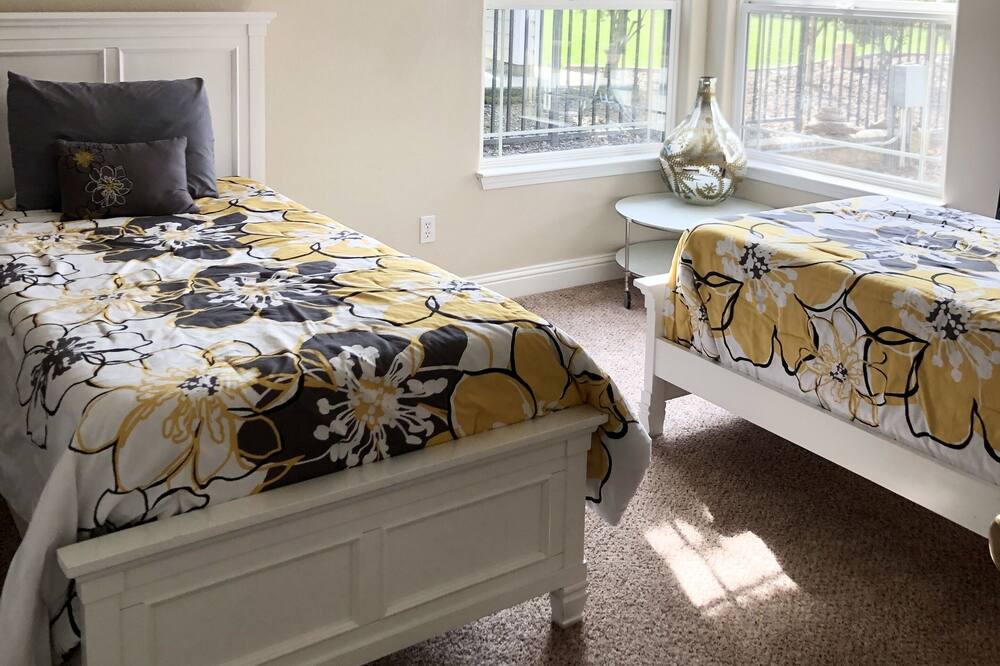 Photo of Bedroom in Copperopolis