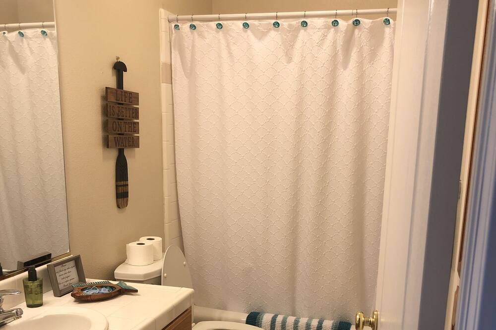 Photo of Bathroom in Copperopolis