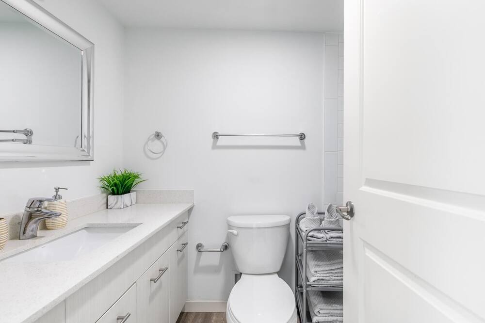 Photo of Bathroom in Beasley