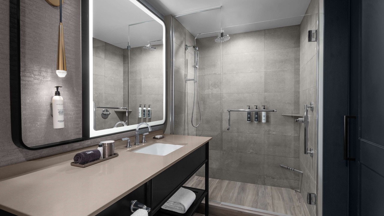 Photo of Bathroom in Music Row