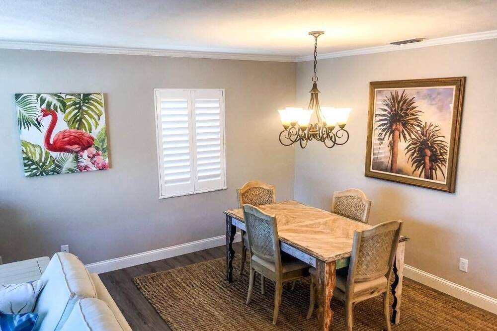 Photo of Livingroom in Astor