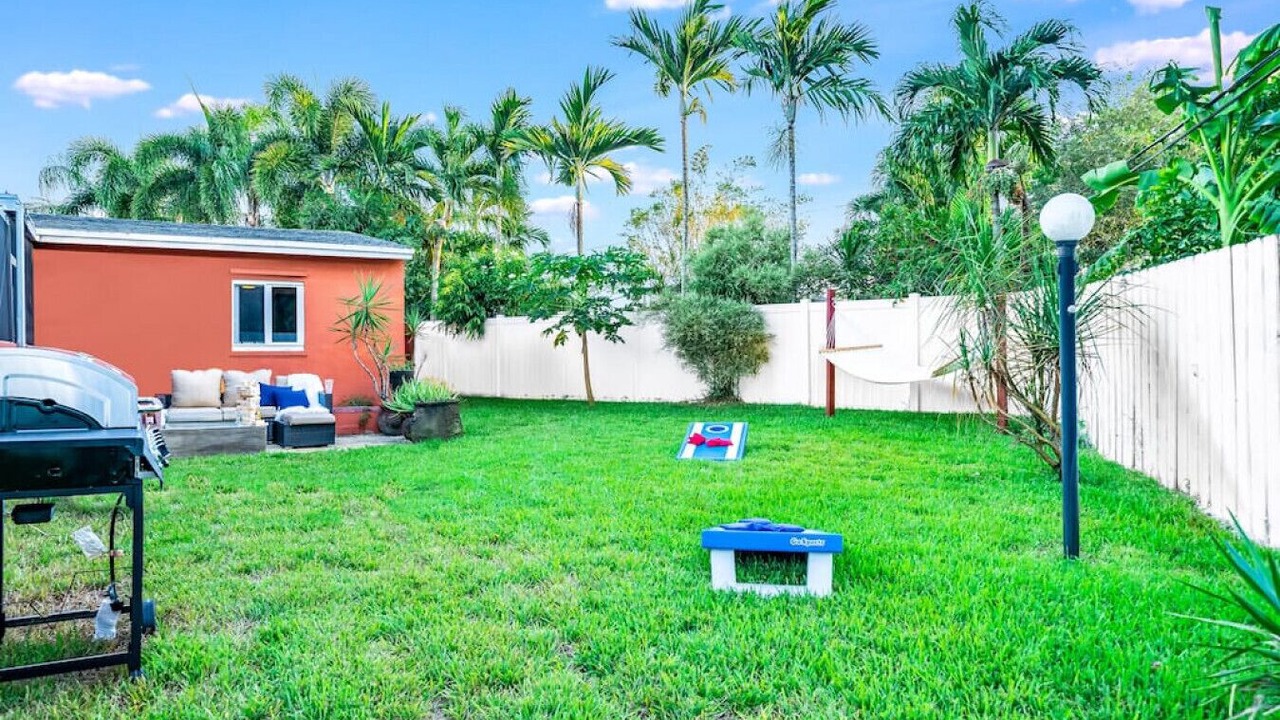 Photo of Outdoor in Oakland Park