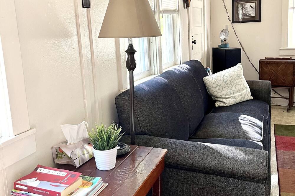 Photo of Livingroom in Victoria Beach