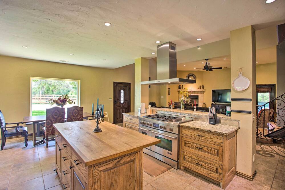 Photo of Kitchen in Pilot Point