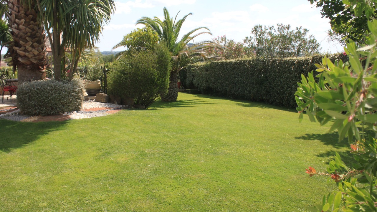 Photo of Outdoor in Saint-Genies-de-Fontedit