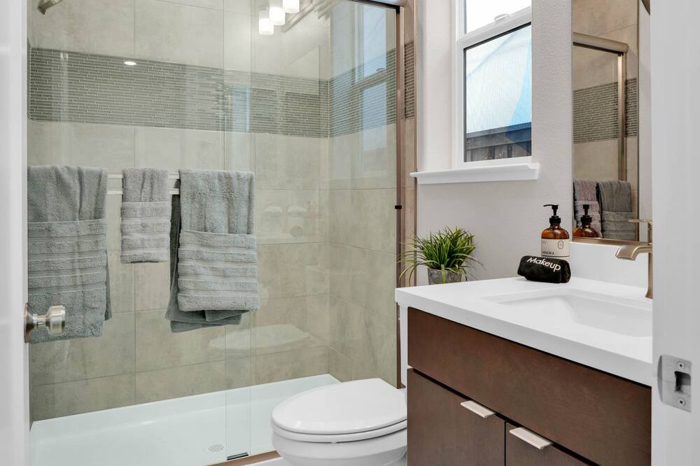 Photo of Bathroom in Brentwood