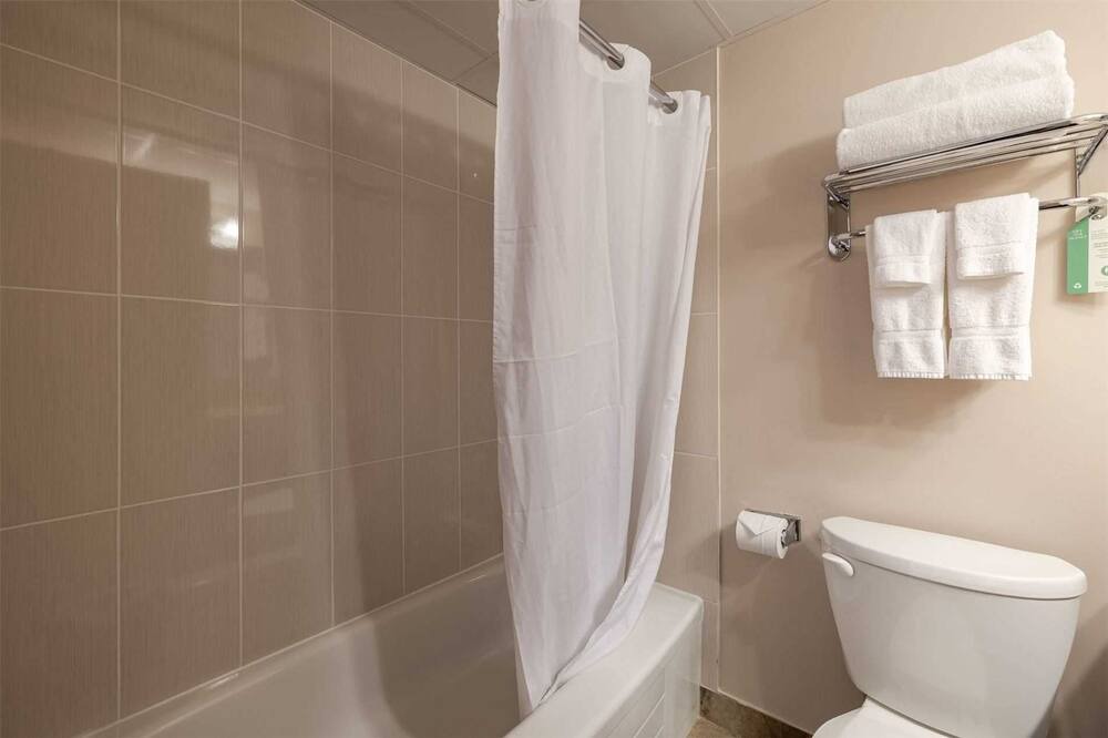 Photo of Bathroom in Niagara Falls