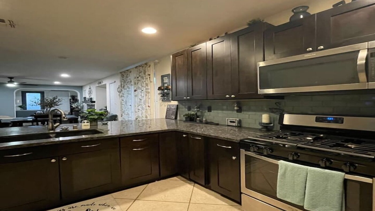 Photo of Kitchen in Regency Park