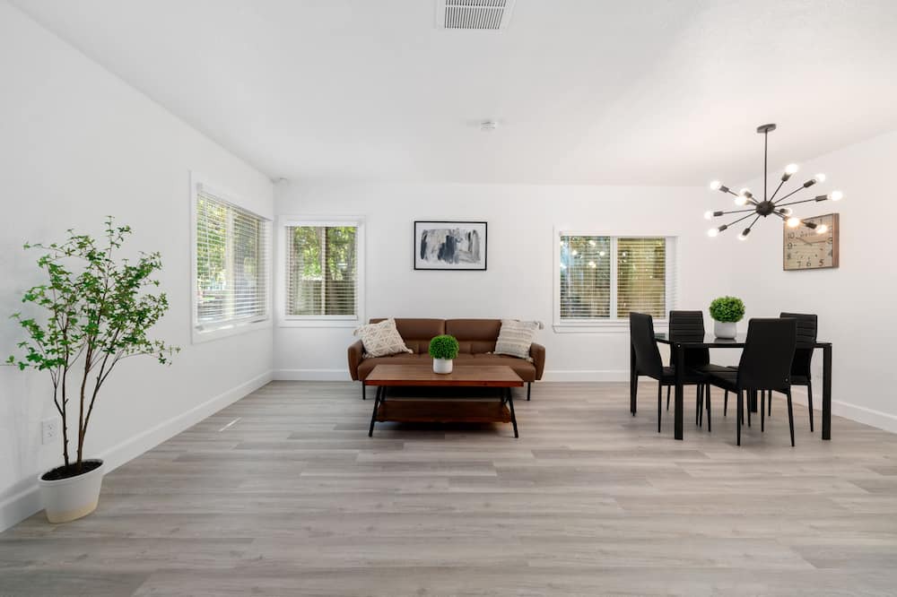 Photo of Bedroom in Woodlake