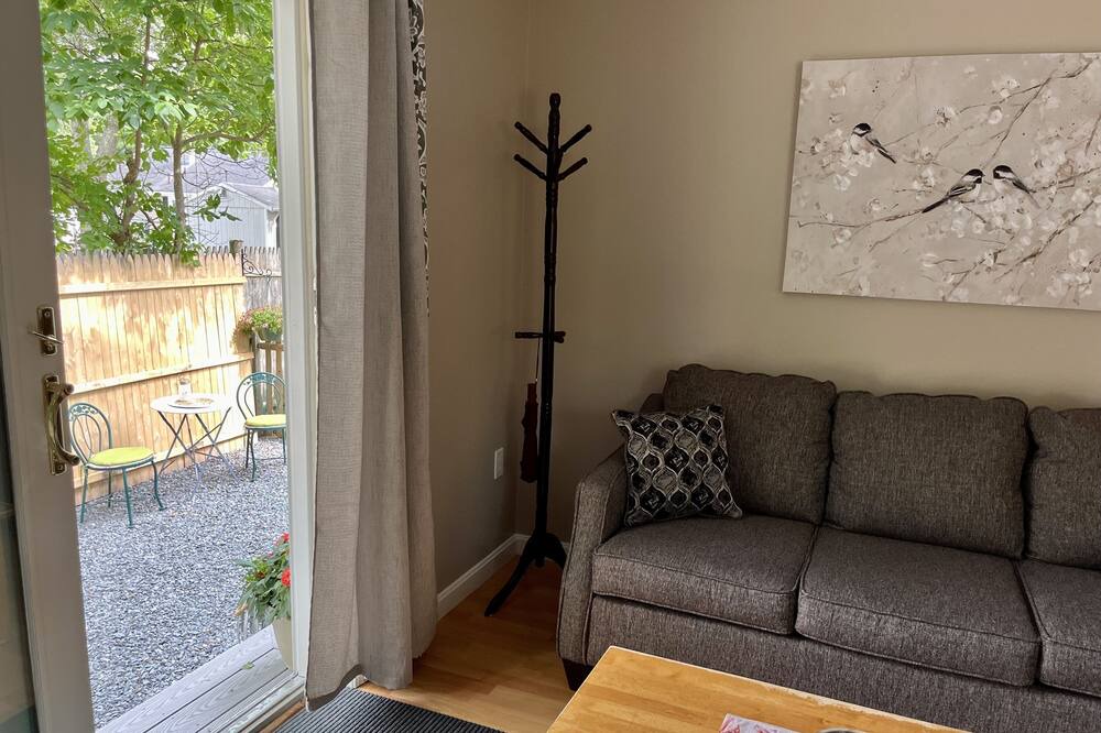 Photo of Livingroom in Centerville