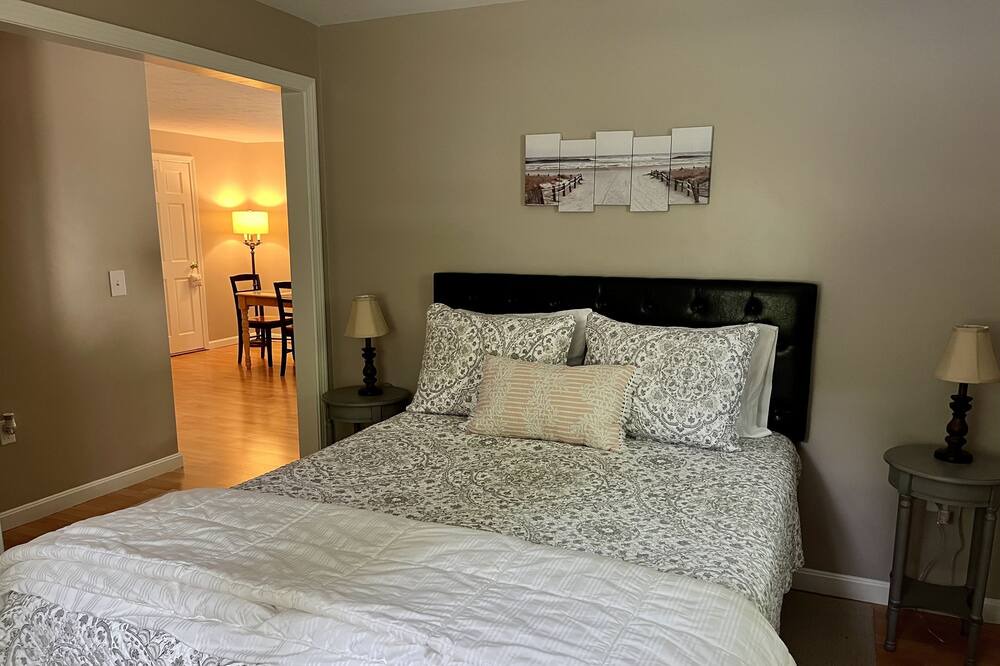 Photo of Bedroom in Centerville