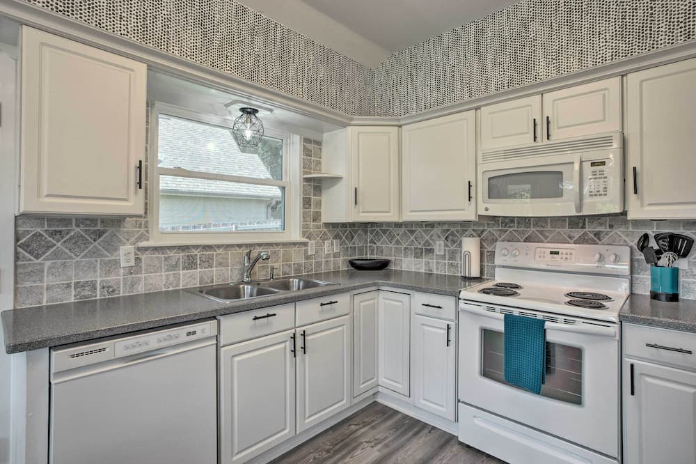 Photo of Kitchen in Leisure Land