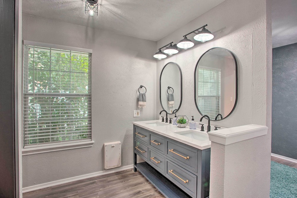 Photo of Bathroom in Leisure Land