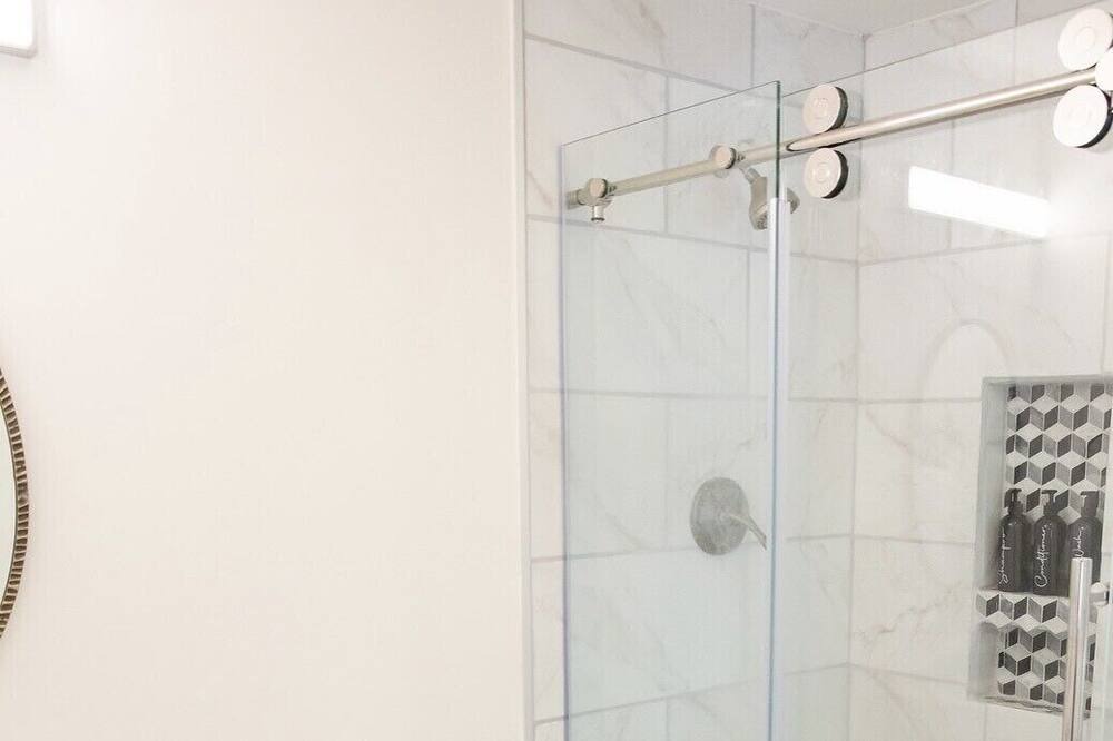 Photo of Bathroom in Roxboro