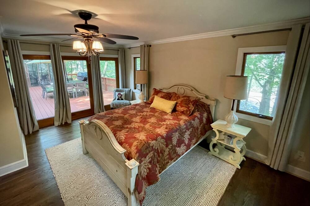 Photo of Bedroom in Town of Tuxedo